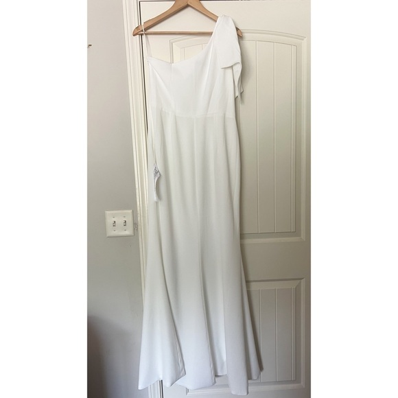 NWT Dress The Population Georgina One-Shoulder Crepe Gown Off White - Picture 6 of 11